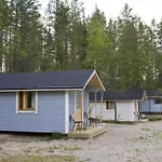 مكان تخييم Kangasjoki Riverside Camp